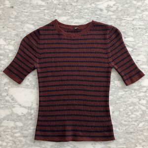 Uniqlo Burgundy and Navy Striped Half sleeve Crew Neck Sweater in Merino Wool